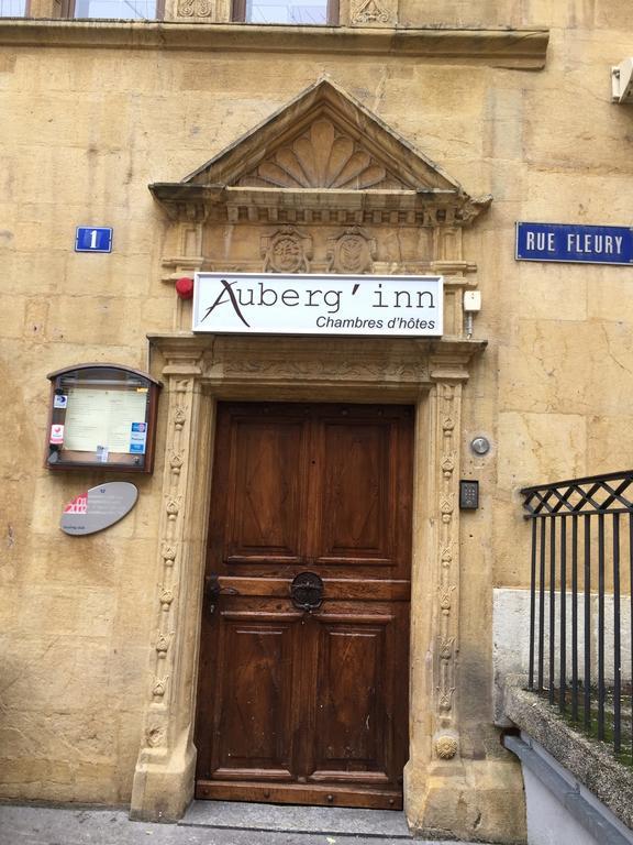 Aux Chambres Du Banneret Neuchâtel Eksteriør bilde